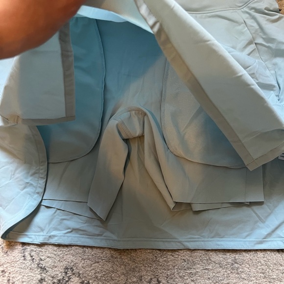 NWT Nike Women’s Dri Fit Bliss Midi Rise Training Skort Size Medium - Picture 5 of 9